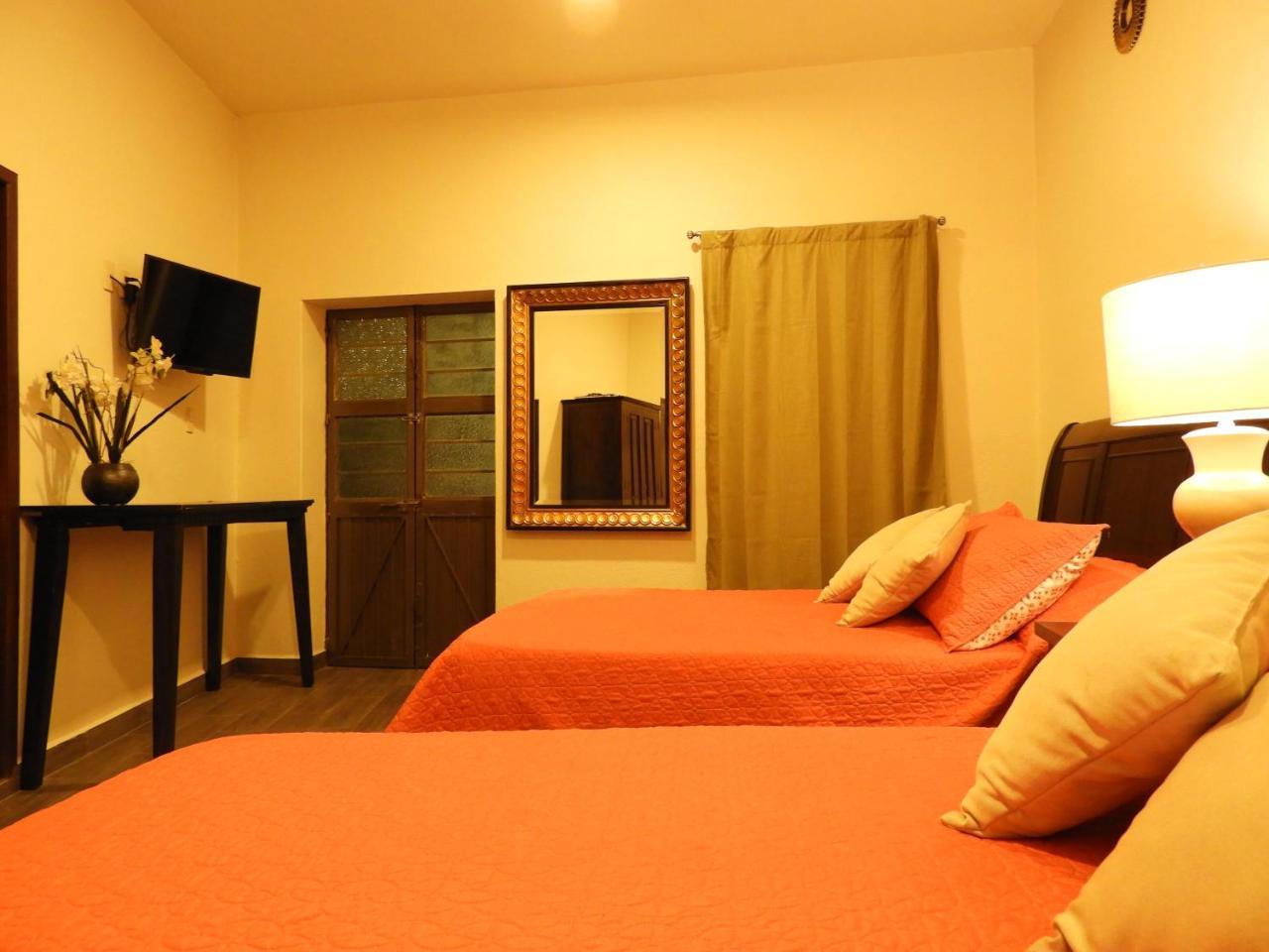 Santa Posada Suites By Lunian Guanajuato Buitenkant foto